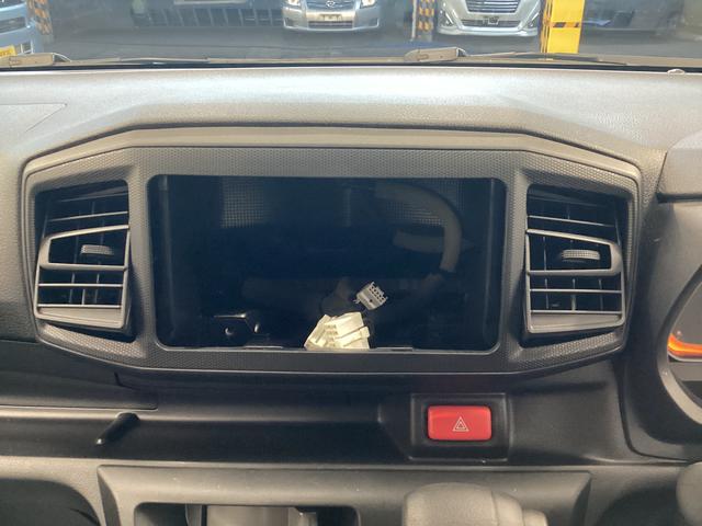 ミライース Ｌ　ＳＡＩＩＩ　衝突被害軽減ブレーキ　横滑り防止装置　オートハイビーム　アイドリングストップ　ステアリングスイッチ　オートライト　キーフリーシステム　オートエアコン　マット　バイザー（10枚目）