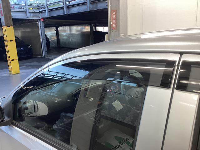 ミライース Ｌ　ＳＡＩＩＩ　衝突被害軽減ブレーキ　横滑り防止装置　オートハイビーム　アイドリングストップ　ステアリングスイッチ　オートライト　キーフリーシステム　オートエアコン　マット　バイザー（23枚目）