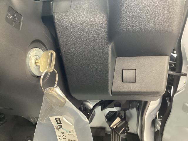 ハイゼットトラック スタンダード　衝突被害軽減ブレーキ　横滑り防止装置　４ＷＤ　ＣＶＴ　エアコン　パワステ　ラジオ　オートハイビーム　アイドリングストップ　オートライト　マット　バイザー（31枚目）