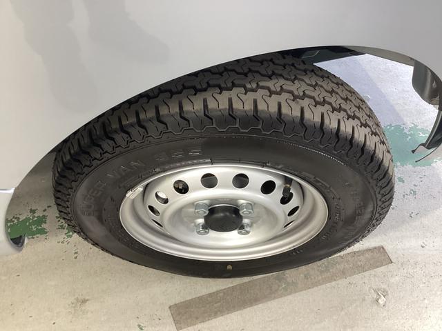 ハイゼットトラック スタンダード　衝突被害軽減ブレーキ　横滑り防止装置　４ＷＤ　ＣＶＴ　エアコン　パワステ　ラジオ　オートハイビーム　アイドリングストップ　オートライト　マット　バイザー（35枚目）
