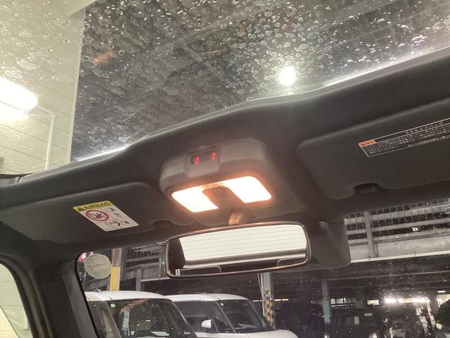 タフト Gターボ 衝突被害軽減ブレーキ 横滑り防止装置 オートハイビーム アイドリングストップ ステアリングスイッチ オートライト キーフリーシステム オートエアコン ナビ ドラレコ パノラマカメラ マット バイザー(37枚目)