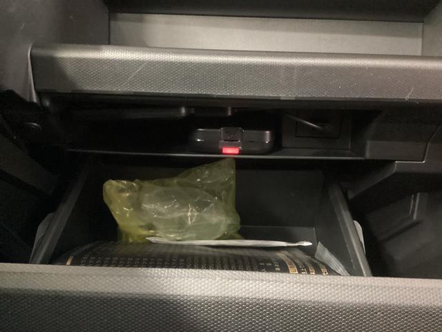 タフト Gターボ 衝突被害軽減ブレーキ 横滑り防止装置 オートハイビーム アイドリングストップ ステアリングスイッチ オートライト キーフリーシステム オートエアコン ナビ ドラレコ パノラマカメラ マット バイザー(38枚目)