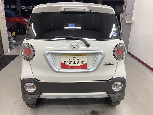 キャスト アクティバＧ　ターボ　ＳＡＩＩ　衝突被害軽減ブレーキ　横滑り防止装置　４ＷＤ　アイドリングストップ　ステアリングスイッチ　オートライト　キーフリーシステム　オートエアコン　ナビ　バックカメラ　マット　バイザー（3枚目）