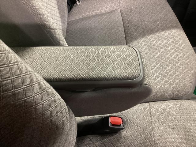 タント Ｘ　衝突被害軽減ブレーキ　横滑り防止装置　オートハイビーム　アイドリングストップ　ステアリングスイッチ　オートライト　キーフリーシステム　オートエアコン　バックカメラ（38枚目）