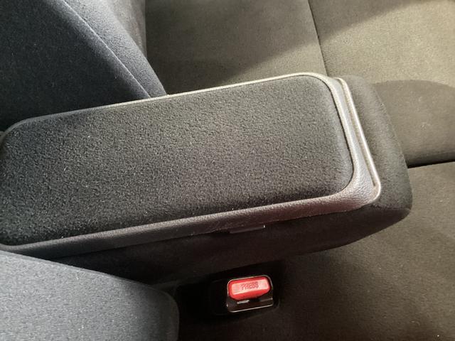 ムーヴキャンバス Ｇブラックインテリアリミテッド　ＳＡＩＩＩ　衝突被害軽減ブレーキ　横滑り防止装置　オートハイビーム　アイドリングストップ　ステアリングスイッチ　キーフリー　オートエアコン　ナビ　パノラマカメラ　ＥＴＣ　　社外ドラレコ　マット　バイザー（38枚目）