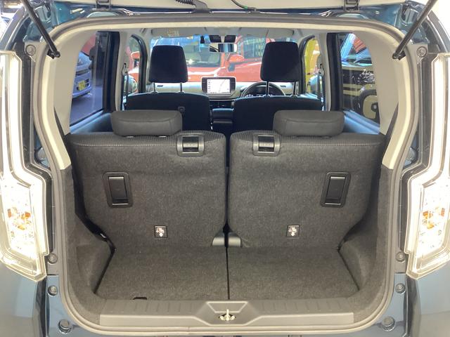 ムーヴ カスタム　Ｘ　ＶＳ　ＳＡＩＩＩ　衝突被害軽減ブレーキ　横滑り防止装置　オートハイビーム　アイドリングストップ　ステアリングスイッチ　オートライト　キーフリー　オートエアコン　ナビ　ドラレコ　パノラマカメラ　ＥＴＣ　マット　バイザー（15枚目）