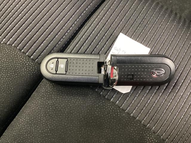 ムーヴ カスタム　Ｘ　ＶＳ　ＳＡＩＩＩ　衝突被害軽減ブレーキ　横滑り防止装置　オートハイビーム　アイドリングストップ　ステアリングスイッチ　オートライト　キーフリー　オートエアコン　ナビ　ドラレコ　パノラマカメラ　ＥＴＣ　マット　バイザー（35枚目）