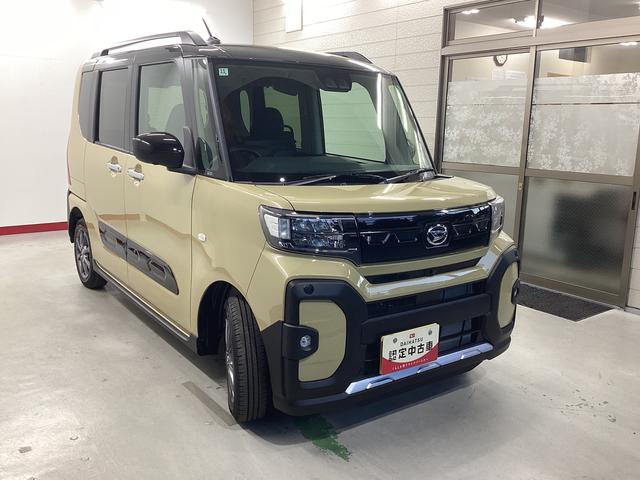 タント ファンクロス　衝突被害軽減ブレーキ　横滑り防止装置　オートハイビーム　アイドリングストップ　ステアリングスイッチ　オートライト　キーフリーシステム　オートエアコン　パノラマカメラ（6枚目）