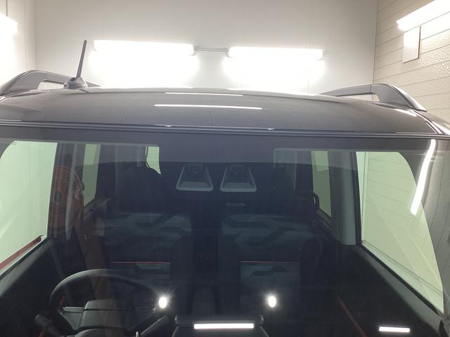 タント ファンクロス　衝突被害軽減ブレーキ　横滑り防止装置　オートハイビーム　アイドリングストップ　ステアリングスイッチ　オートライト　キーフリーシステム　オートエアコン　パノラマカメラ（19枚目）