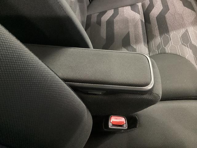 タント ファンクロス　衝突被害軽減ブレーキ　横滑り防止装置　オートハイビーム　アイドリングストップ　ステアリングスイッチ　オートライト　キーフリーシステム　オートエアコン　パノラマカメラ（38枚目）