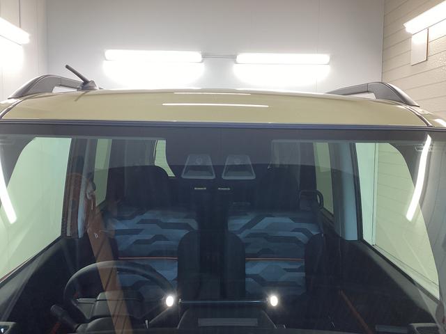 タント ファンクロス　衝突被害軽減ブレーキ　横滑り防止装置　４ＷＤ　オートハイビーム　アイドリングストップ　ステアリングスイッチ　オートライト　キーフリーシステム　オートエアコン　ディスプレイオーディオ　バックカメラ（19枚目）