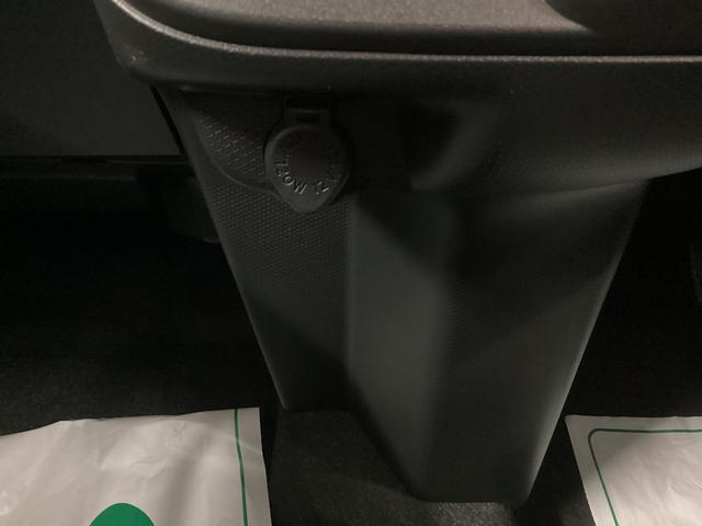 タント ファンクロス　衝突被害軽減ブレーキ　横滑り防止装置　４ＷＤ　オートハイビーム　アイドリングストップ　ステアリングスイッチ　オートライト　キーフリーシステム　オートエアコン　ディスプレイオーディオ　バックカメラ（31枚目）