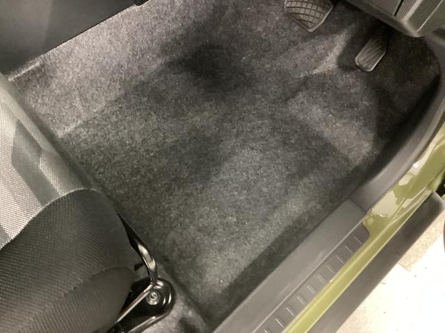 タフト Ｘ　衝突被害軽減ブレーキ　横滑り防止装置　オートハイビーム　アイドリングストップ　ステアリングスイッチ　オートライト　キーフリーシステム　オートエアコン（24枚目）