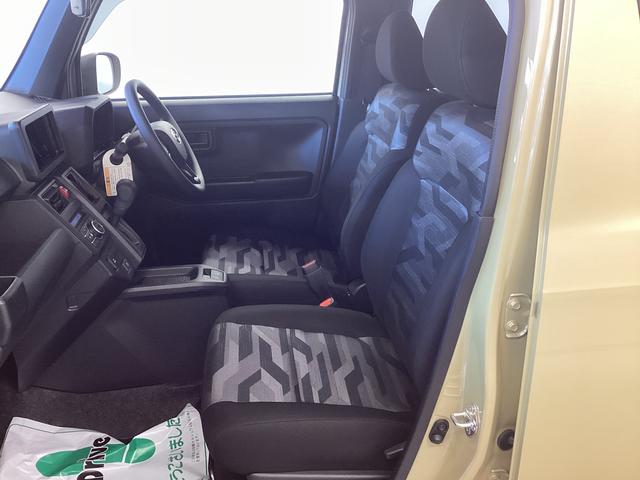 タフト X 衝突被害軽減ブレーキ 横滑り防止装置 オートハイビーム アイドリングストップ ステアリングスイッチ オートライト キーフリーシステム オートエアコン パノラマカメラ マット バックカメラ(13枚目)