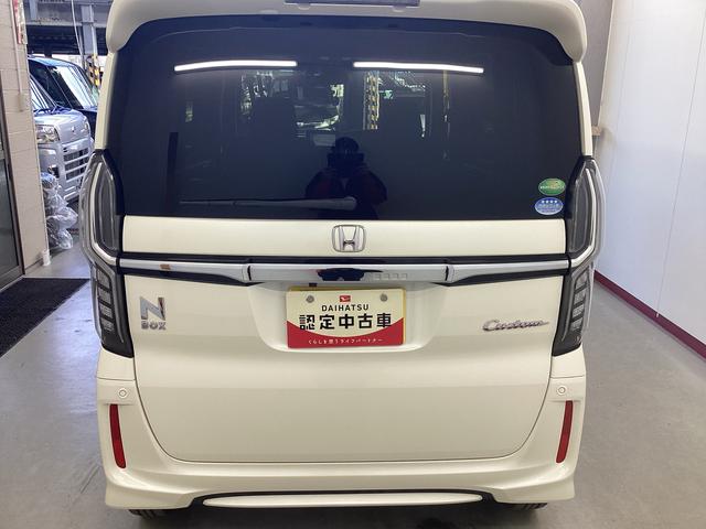 Ｎ－ＢＯＸカスタム Ｇ・ＥＸホンダセンシング　衝突被害軽減ブレーキ　横滑り防止装置　オートライト　キーフリーシステム　オートエアコン　ナビ　バックカメラ　ＥＴＣ　社外ドラレコ　マット　バイザー（3枚目）
