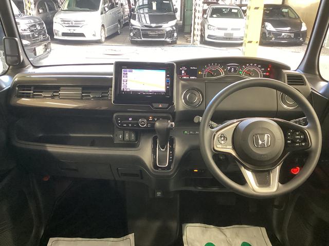 Ｎ－ＢＯＸカスタム Ｇ・ＥＸホンダセンシング　衝突被害軽減ブレーキ　横滑り防止装置　オートライト　キーフリーシステム　オートエアコン　ナビ　バックカメラ　ＥＴＣ　社外ドラレコ　マット　バイザー（16枚目）