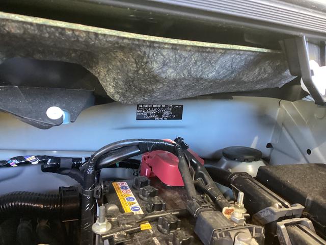 タント ファンクロス　衝突被害軽減ブレーキ　横滑り防止装置　オートハイビーム　アイドリングストップ　ステアリングスイッチ　オートライト　キーフリーシステム　オートエアコン　パノラマカメラ（18枚目）