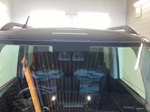 タント ファンクロス　衝突被害軽減ブレーキ　横滑り防止装置　オートハイビーム　アイドリングストップ　ステアリングスイッチ　オートライト　キーフリーシステム　オートエアコン　パノラマカメラ（19枚目）