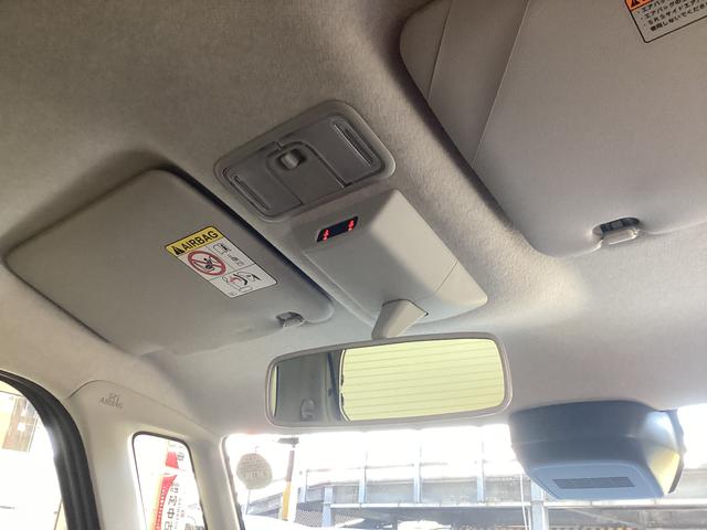 タント ファンクロス　衝突被害軽減ブレーキ　横滑り防止装置　オートハイビーム　アイドリングストップ　ステアリングスイッチ　オートライト　キーフリーシステム　オートエアコン　パノラマカメラ（37枚目）