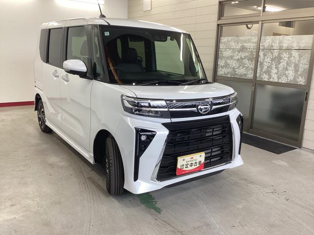 タント カスタムＸ　衝突被害軽減ブレーキ　横滑り防止装置　４ＷＤ　オートハイビーム　アイドリングストップ　ステアリングスイッチ　オートライト　キーフリーシステム　オートエアコン　ナビ　ドラレコ　パノラマカメラ　ＥＴＣ（6枚目）