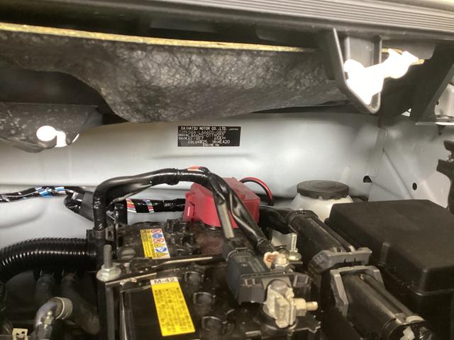 タント カスタムＸ　衝突被害軽減ブレーキ　横滑り防止装置　４ＷＤ　オートハイビーム　アイドリングストップ　ステアリングスイッチ　オートライト　キーフリーシステム　オートエアコン　ナビ　ドラレコ　パノラマカメラ　ＥＴＣ（18枚目）