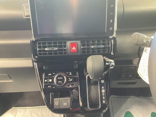 タント カスタムＲＳ　衝突被害軽減ブレーキ　横滑り防止装置　オートハイビーム　アイドリングストップ　ステアリングスイッチ　オートライト　キーフリーシステム　オートエアコン　ディスプレイオーディオ　バックカメラ（11枚目）