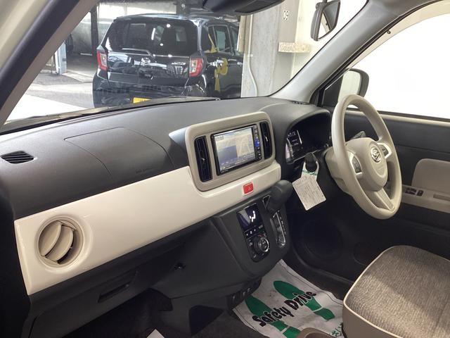 ミラトコット Ｇ　ＳＡＩＩＩ　衝突被害軽減ブレーキ　横滑り防止装置　オートハイビーム　アイドリングストップ　ステアリングスイッチ　オートライト　キーフリーシステム　オートエアコン　ナビ　パノラマカメラ　マット　バイザー（12枚目）