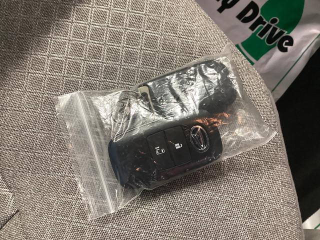 タント Ｘ　衝突被害軽減ブレーキ　横滑り防止装置　オートハイビーム　アイドリングストップ　ステアリングスイッチ　オートライト　キーフリーシステム　オートエアコン　バックカメラ（38枚目）