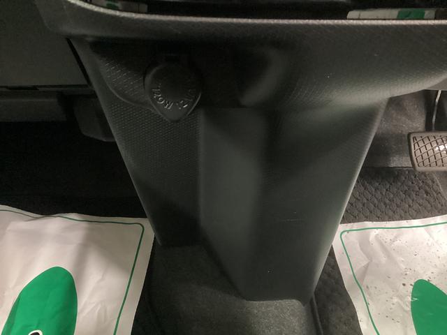 タント カスタムＲＳ　衝突被害軽減ブレーキ　横滑り防止装置　オートハイビーム　アイドリングストップ　ステアリングスイッチ　オートライト　キーフリーシステム　オートエアコン　ナビ　ドラレコ　パノラマカメラ　マット　バイザー（31枚目）