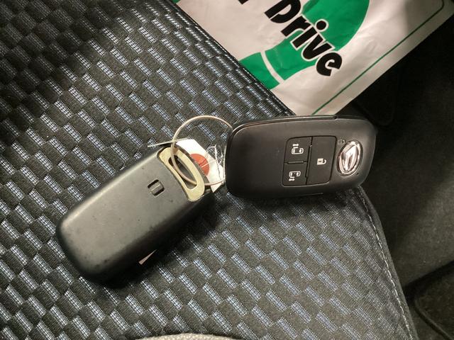 タント カスタムＲＳ　衝突被害軽減ブレーキ　横滑り防止装置　オートハイビーム　アイドリングストップ　ステアリングスイッチ　オートライト　キーフリーシステム　オートエアコン　ナビ　ドラレコ　パノラマカメラ　マット　バイザー（35枚目）