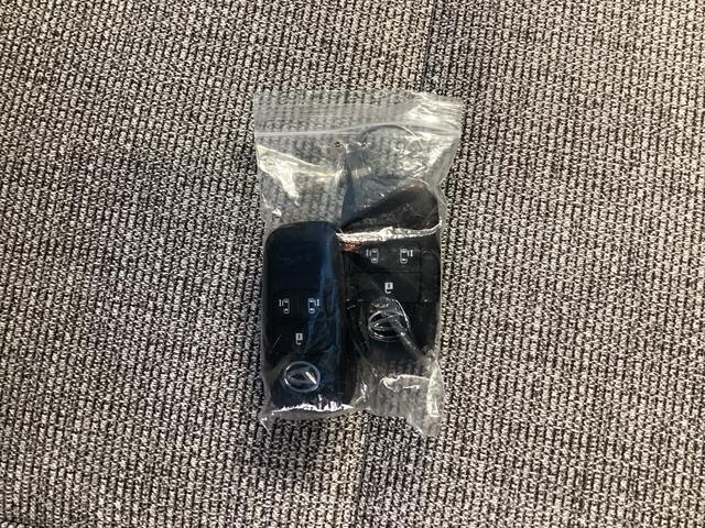 ムーヴキャンバス ストライプスＧターボ　衝突被害軽減ブレーキ　横滑り防止装置　オートハイビーム　アイドリングストップ　ステアリングスイッチ　オートライト　キーフリーシステム　オートエアコン　ディスプレイオーディオ　ドラレコ（35枚目）