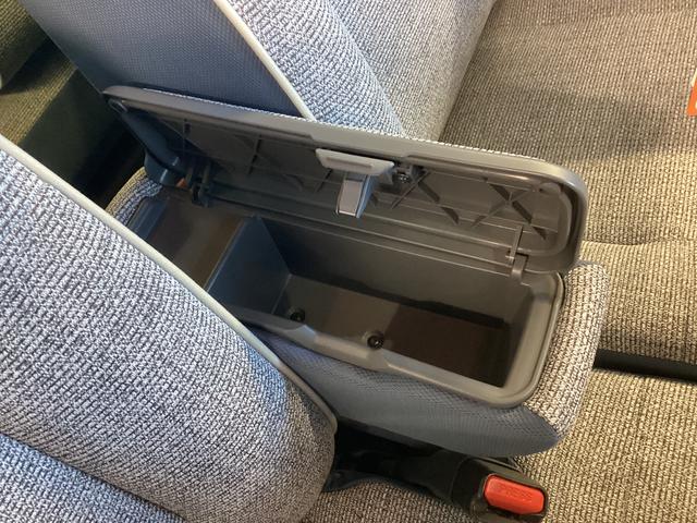 ムーヴキャンバス ストライプスＧターボ　衝突被害軽減ブレーキ　横滑り防止装置　オートハイビーム　アイドリングストップ　ステアリングスイッチ　オートライト　キーフリーシステム　オートエアコン　ディスプレイオーディオ　ドラレコ（36枚目）