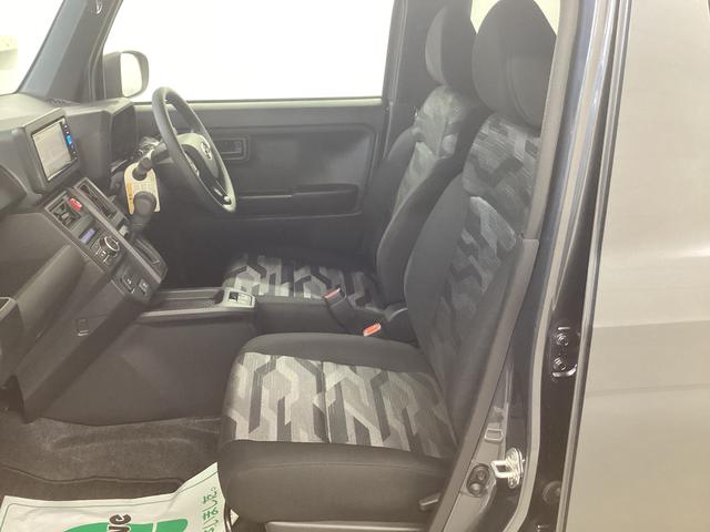 タフト Ｘ　衝突被害軽減ブレーキ　横滑り防止装置　４ＷＤ　オートハイビーム　アイドリングストップ　ステアリングスイッチ　オートライト　キーフリーシステム　オートエアコン　ナビ　ドラレコ　ＥＴＣ　マット（13枚目）