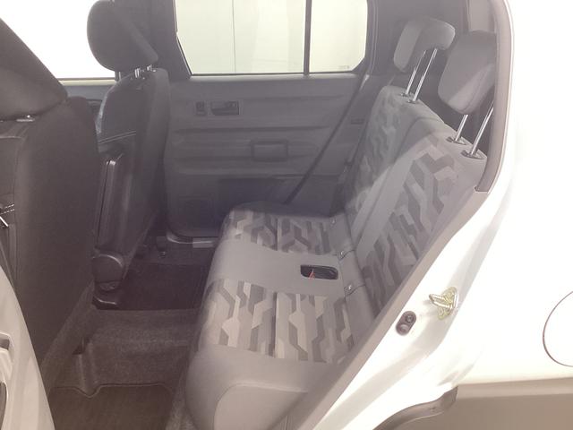 タフト Ｇ　ダーククロムベンチャー　衝突被害軽減ブレーキ　横滑り防止装置　オートハイビーム　アイドリングストップ　ステアリングスイッチ　オートライト　キーフリーシステム　オートエアコン　ナビ　ドラレコ　ＥＴＣ　マット（14枚目）