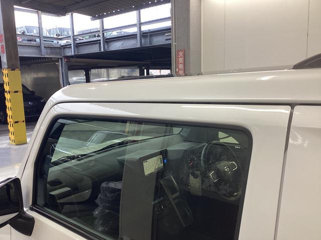 タフト Ｇ　ダーククロムベンチャー　衝突被害軽減ブレーキ　横滑り防止装置　オートハイビーム　アイドリングストップ　ステアリングスイッチ　オートライト　キーフリーシステム　オートエアコン　ナビ　ドラレコ　ＥＴＣ　マット（23枚目）