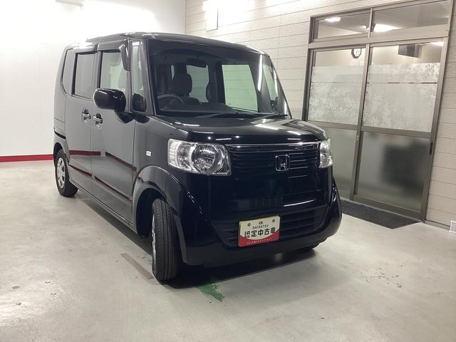 Ｎ－ＢＯＸ Ｇ・Ｌパッケージ　衝突被害軽減ブレーキ　横滑り防止装置　オートハイビーム　アイドリングストップ　ステアリングスイッチ　オートライト　キーフリーシステム　オートエアコン　ナビ　ＥＴＣ　マット　バイザー（6枚目）