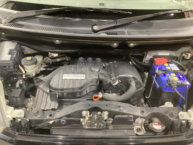 Ｎ－ＢＯＸ Ｇ・Ｌパッケージ　衝突被害軽減ブレーキ　横滑り防止装置　オートハイビーム　アイドリングストップ　ステアリングスイッチ　オートライト　キーフリーシステム　オートエアコン　ナビ　ＥＴＣ　マット　バイザー（17枚目）