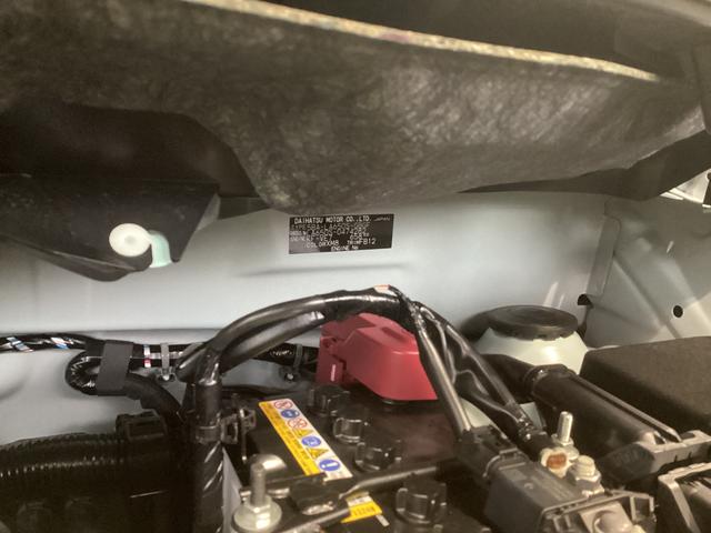 タント Ｘ　衝突被害軽減ブレーキ　横滑り防止装置　オートハイビーム　アイドリングストップ　ステアリングスイッチ　オートライト　キーフリーシステム　オートエアコン　バックカメラ（18枚目）