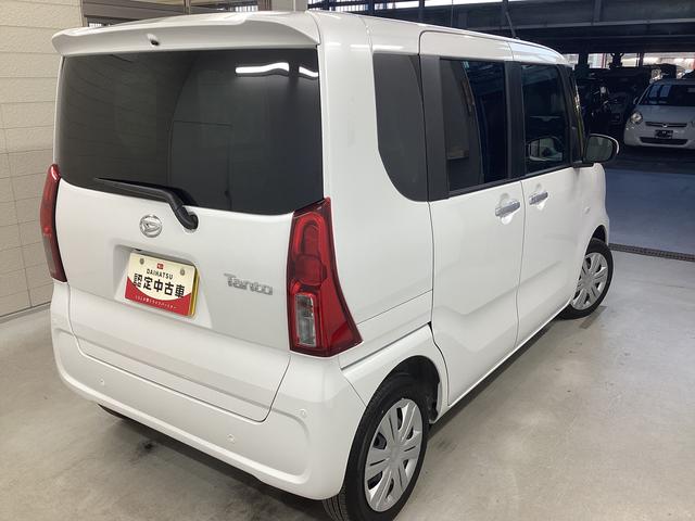 タント Ｘ　衝突被害軽減ブレーキ　横滑り防止装置　オートハイビーム　アイドリングストップ　ステアリングスイッチ　オートライト　キーフリーシステム　オートエアコン　バックカメラ（8枚目）