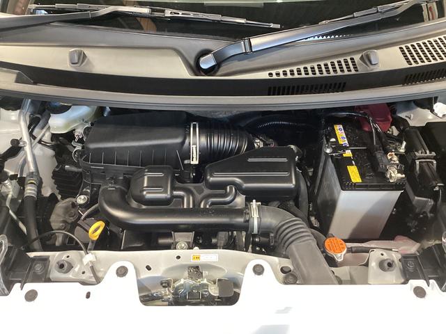 タント Ｘ　衝突被害軽減ブレーキ　横滑り防止装置　オートハイビーム　アイドリングストップ　ステアリングスイッチ　オートライト　キーフリーシステム　オートエアコン　バックカメラ（17枚目）