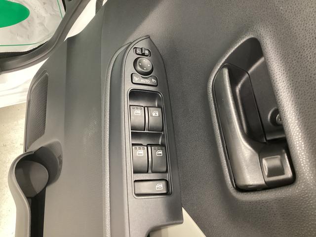 タント Ｘ　衝突被害軽減ブレーキ　横滑り防止装置　オートハイビーム　アイドリングストップ　ステアリングスイッチ　オートライト　キーフリーシステム　オートエアコン　バックカメラ（23枚目）