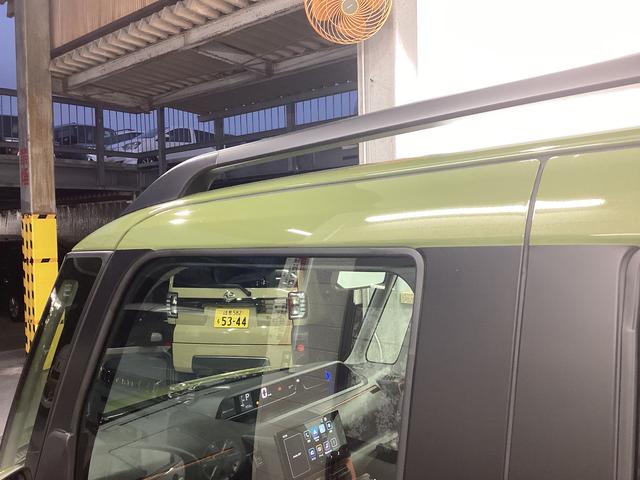 タント ファンクロスターボ 衝突被害軽減ブレーキ 横滑り防止装置 オートハイビーム アイドリングストップ ステアリングスイッチ オートライト キーフリーシステム オートエアコン ディスプレイオーディオ バックカメラ ETC(23枚目)