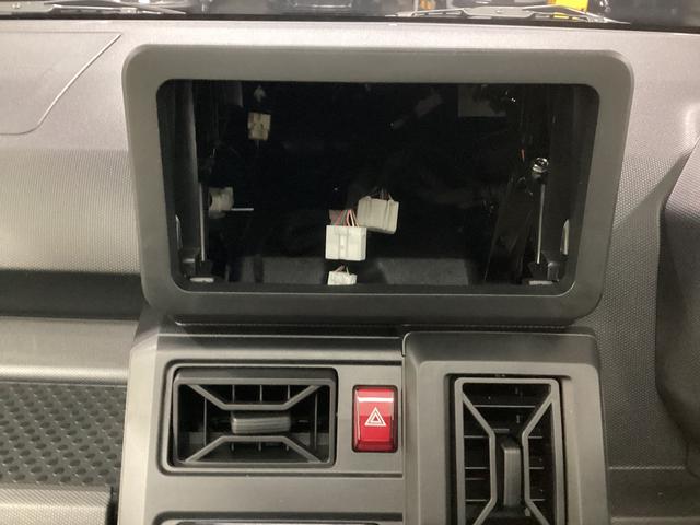 タフト Ｘ　衝突被害軽減ブレーキ　横滑り防止装置　オートハイビーム　アイドリングストップ　ステアリングスイッチ　オートライト　キーフリーシステム　オートエアコン　パノラマカメラ　マット　バイザー（10枚目）