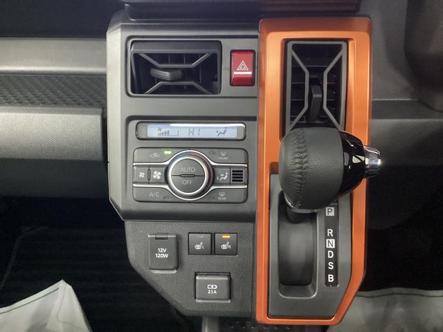 タフト Ｇ　衝突被害軽減ブレーキ　横滑り防止装置　オートハイビーム　アイドリングストップ　ステアリングスイッチ　オートライト　キーフリーシステム　オートエアコン　ナビ　ドラレコ　バックカメラ　ＥＴＣ　マット（11枚目）