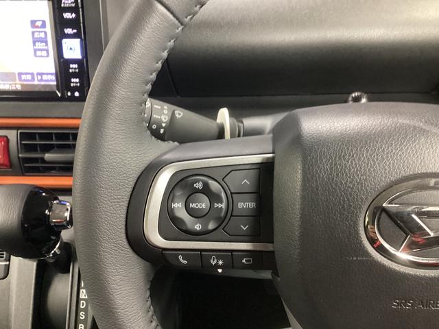 タント ファンクロスターボ　衝突被害軽減ブレーキ　横滑り防止装置　オートハイビーム　アイドリングストップ　ステアリングスイッチ　オートライト　キーフリーシステム　オートエアコン　ナビ　ドラレコ　パノラマカメラ　ＥＴＣ（28枚目）