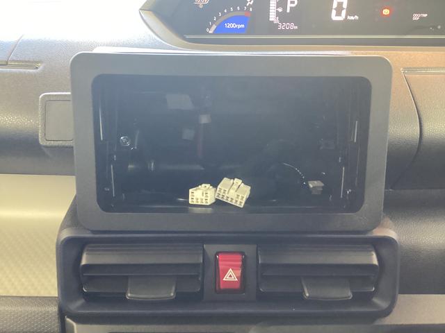 タント Ｘ　衝突被害軽減ブレーキ　横滑り防止装置　オートハイビーム　アイドリングストップ　ステアリングスイッチ　オートライト　キーフリーシステム　オートエアコン　パノラマカメラ　マット　バイザー（10枚目）