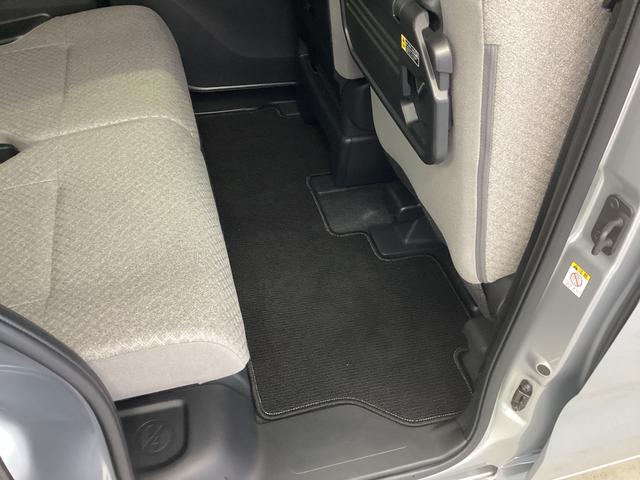 タント Ｘ　衝突被害軽減ブレーキ　横滑り防止装置　オートハイビーム　アイドリングストップ　ステアリングスイッチ　オートライト　キーフリーシステム　オートエアコン　パノラマカメラ　マット　バイザー（26枚目）