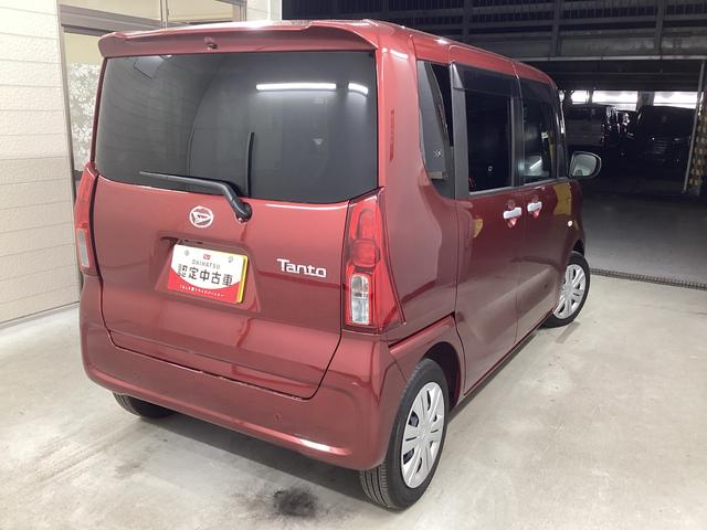 タント Ｘ　衝突被害軽減ブレーキ　横滑り防止装置　オートハイビーム　アイドリングストップ　ステアリングスイッチ　オートライト　キーフリーシステム　オートエアコン　バックカメラ　マット　バイザー（8枚目）