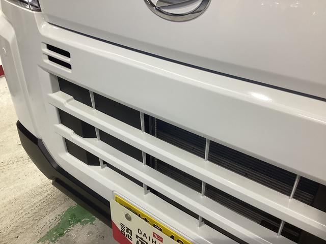 ハイゼットカーゴ ＤＸ　衝突被害軽減ブレーキ　横滑り防止装置　２ＷＤ　ＣＶＴ　エアコン　パワステ　ラジオ　オートハイビーム　アイドリングストップ　オートライト　マット　バイザー（20枚目）