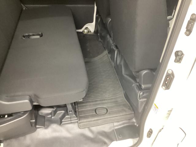 ハイゼットカーゴ ＤＸ　衝突被害軽減ブレーキ　横滑り防止装置　２ＷＤ　ＣＶＴ　エアコン　パワステ　ラジオ　オートハイビーム　アイドリングストップ　オートライト　マット　バイザー（26枚目）